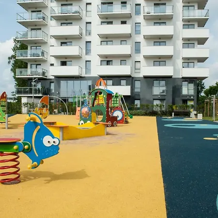 Albatross Towers Joda Bed Apartment *